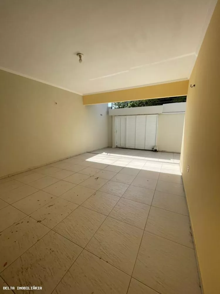 Casa à venda com 3 quartos, 168m² - Foto 4