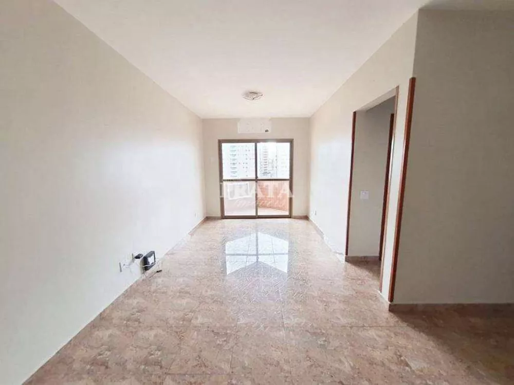 Apartamento à venda com 2 quartos, 80m² - Foto 3