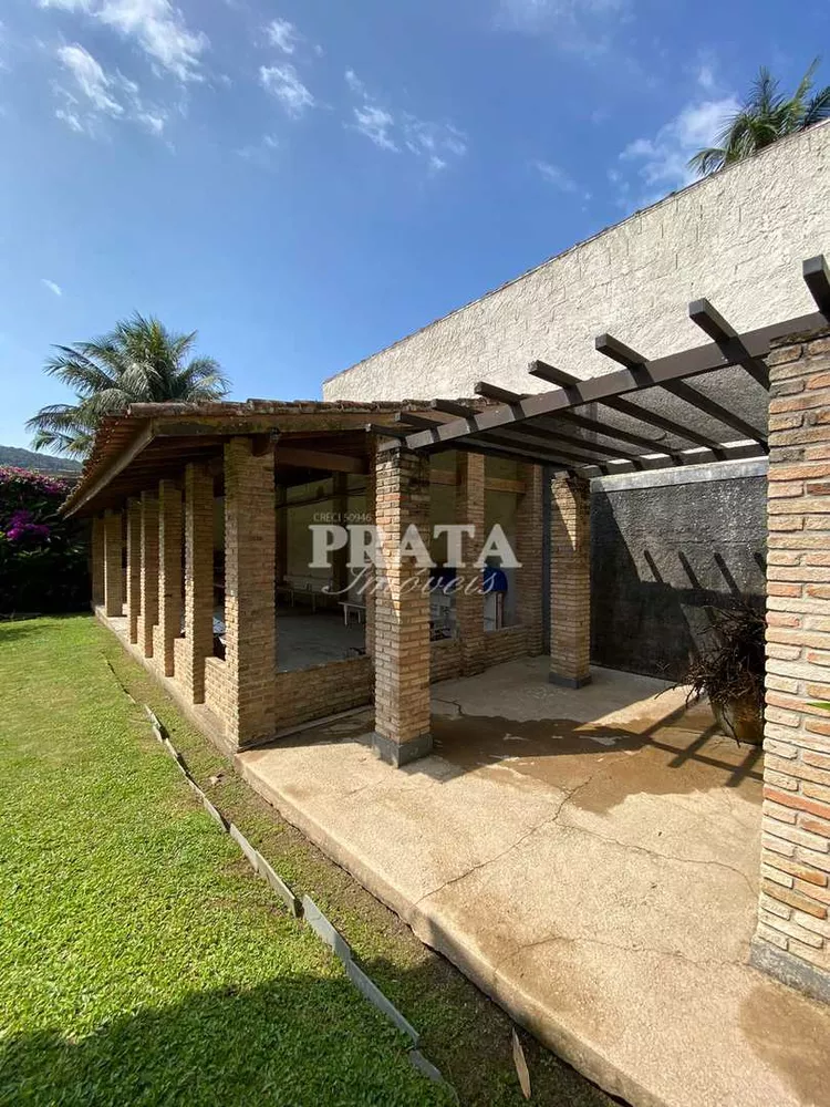 Casa à venda com 3 quartos, 300m² - Foto 4