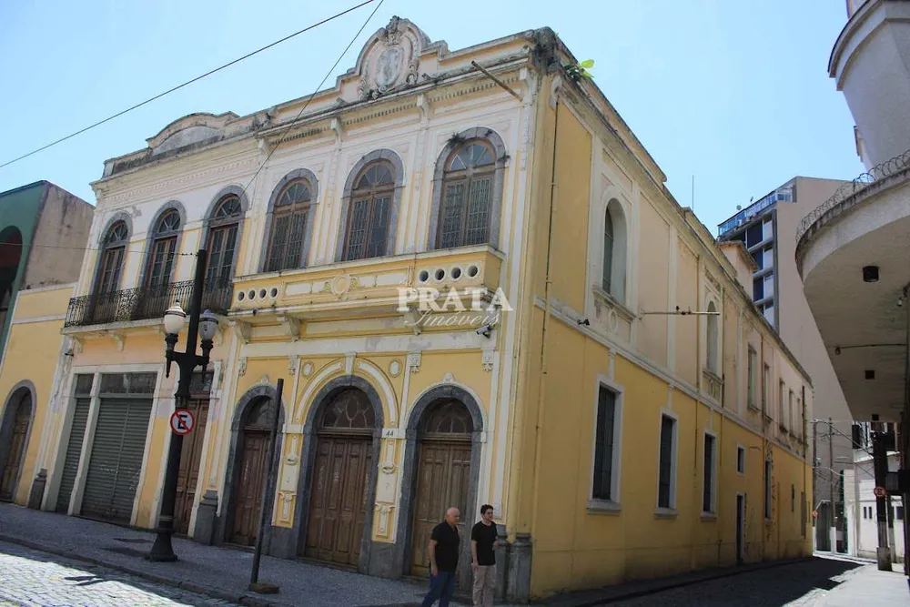 Prédio Inteiro, 3000 m² - Foto 1