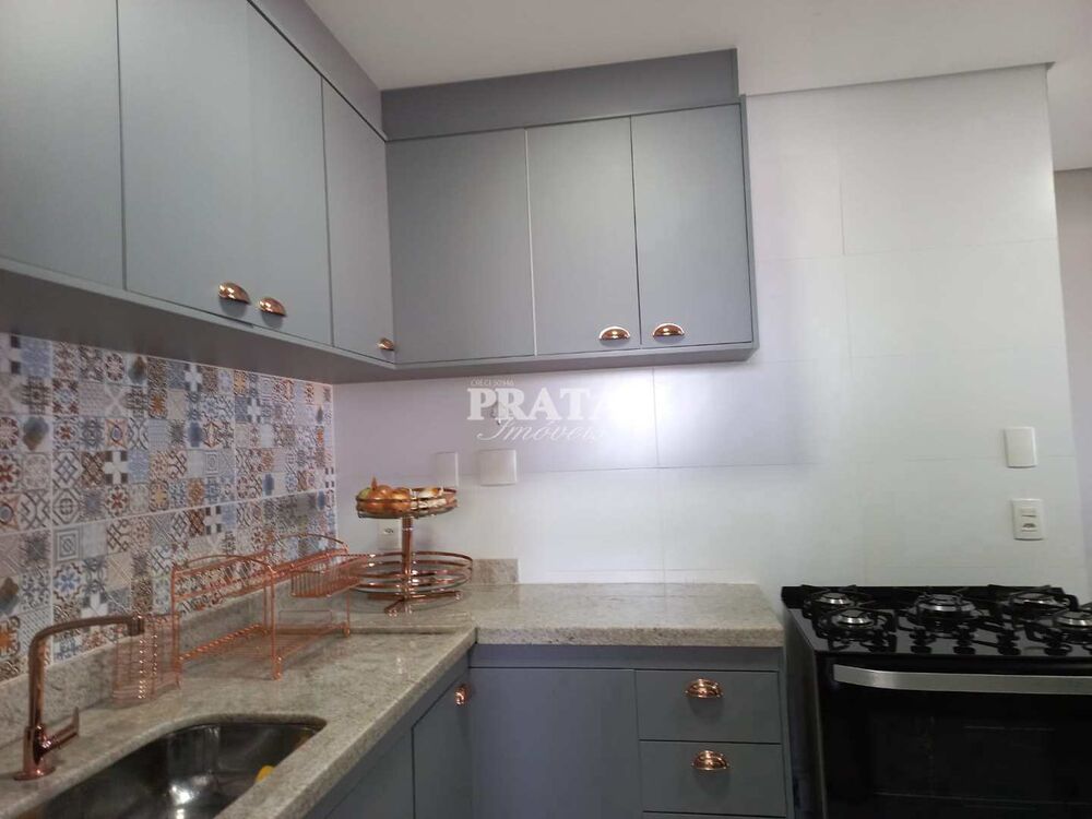 Apartamento à venda com 3 quartos, 96m² - Foto 2
