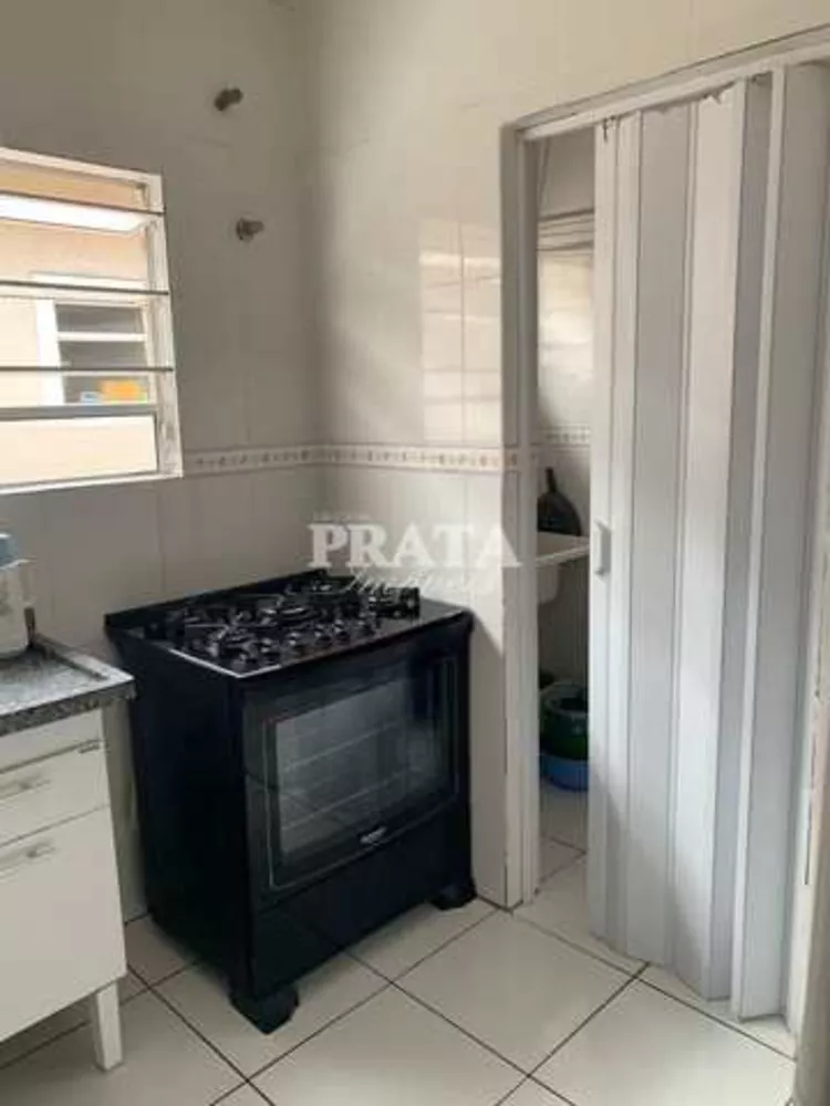 Casa à venda com 2 quartos, 63m² - Foto 4