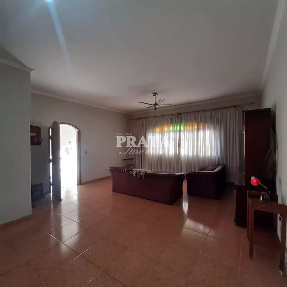 Casa à venda com 3 quartos, 100m² - Foto 1