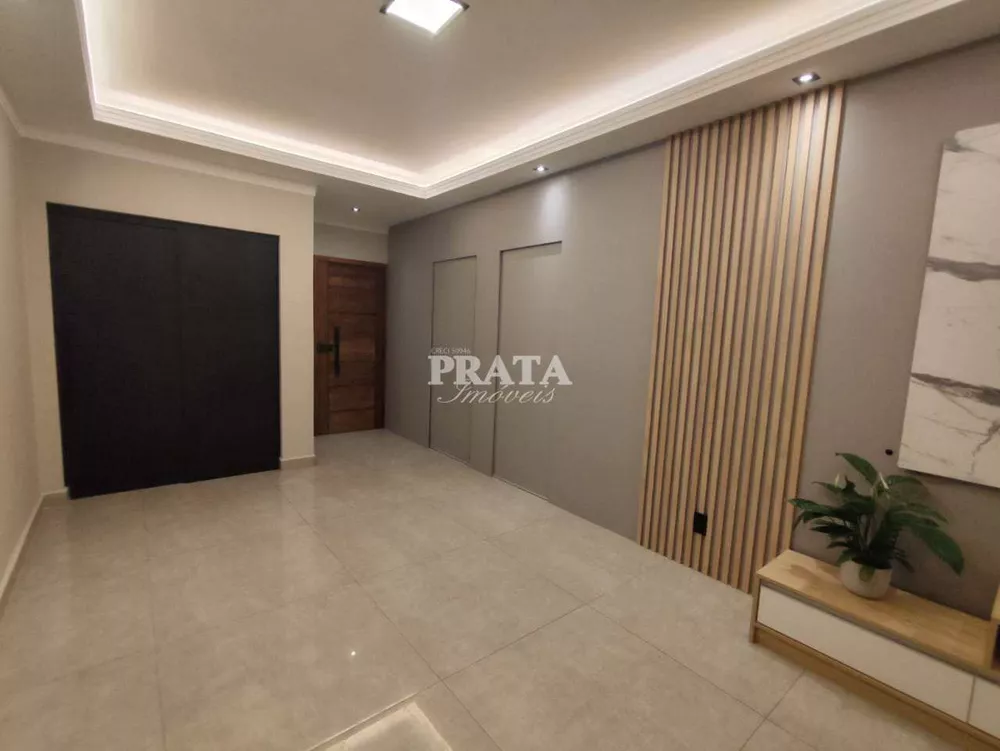 Apartamento à venda com 3 quartos, 160m² - Foto 1