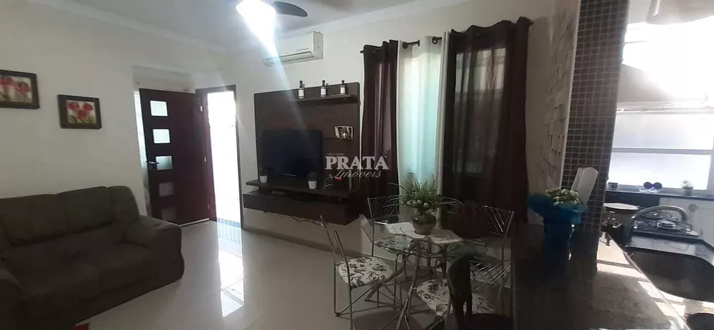 Casa à venda com 3 quartos, 75m² - Foto 1