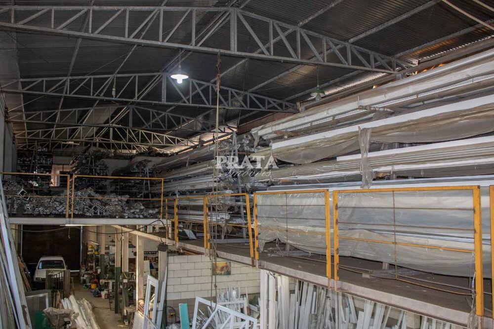 Depósito-Galpão, 1092 m² - Foto 2