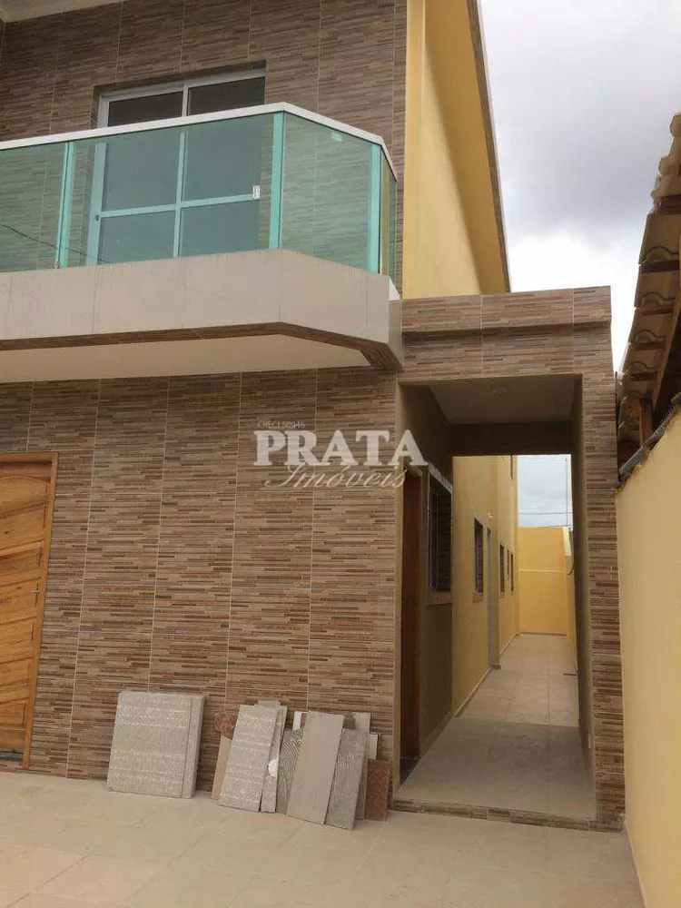 Casa à venda com 2 quartos, 65m² - Foto 1