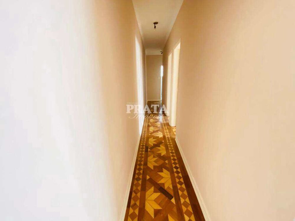 Apartamento à venda com 3 quartos, 130m² - Foto 2
