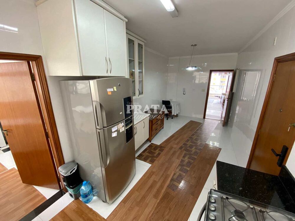Apartamento à venda com 3 quartos, 150m² - Foto 8