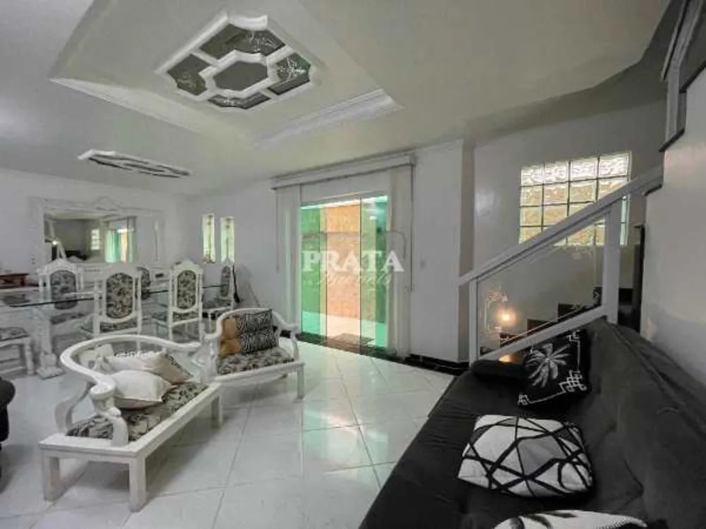 Sobrado, 3 quartos, 208 m² - Foto 1
