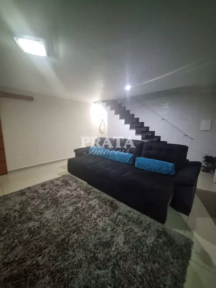 Casa à venda com 3 quartos, 210m² - Foto 2