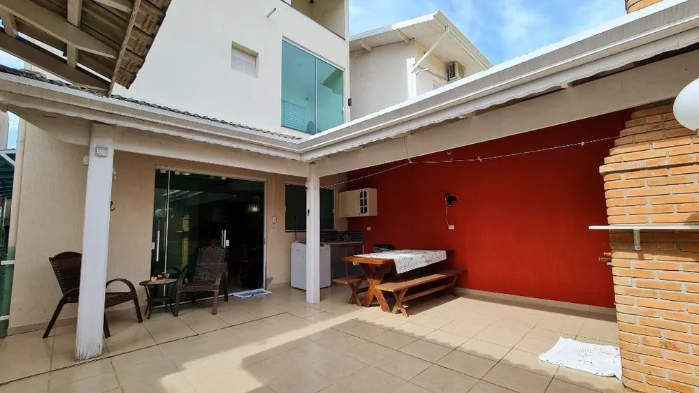 Casa de Condomínio, 4 quartos - Foto 1