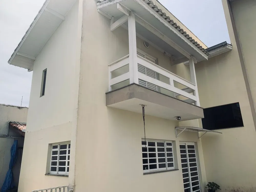 Casa, 4 quartos, 290 m² - Foto 2