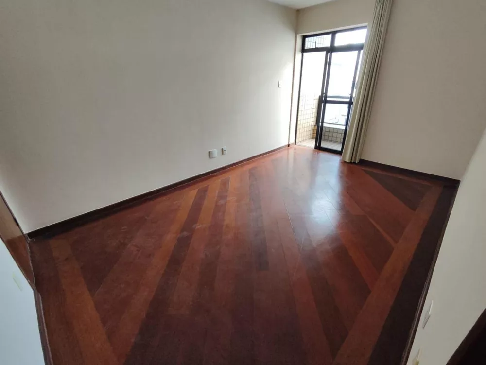 Apartamento à venda com 2 quartos, 115m² - Foto 2