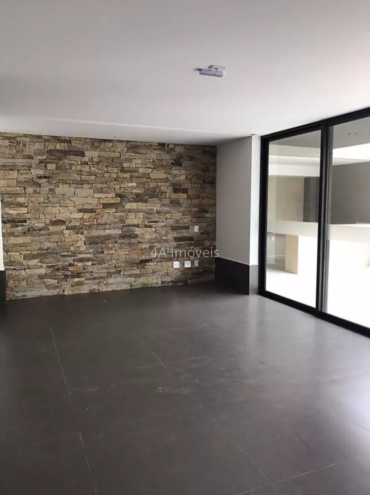 Apartamento à venda com 4 quartos, 260m² - Foto 2