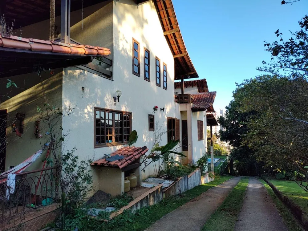 Casa, 5 quartos, 380 m² - Foto 1
