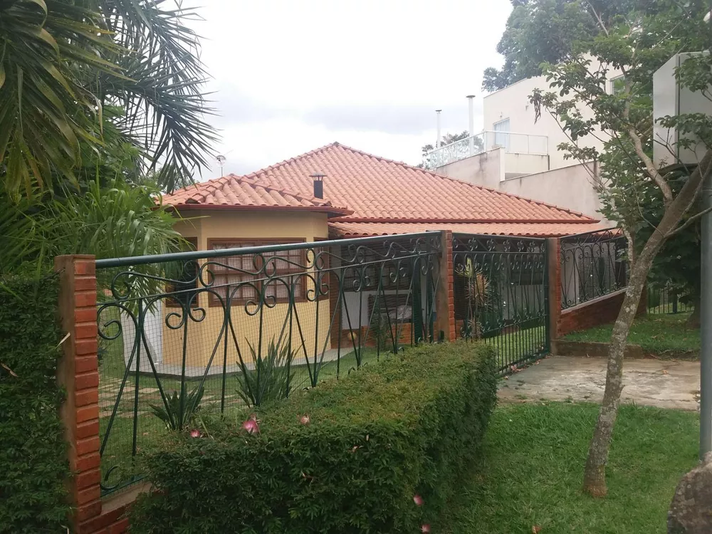 Casa de Condomínio à venda com 4 quartos, 230m² - Foto 4