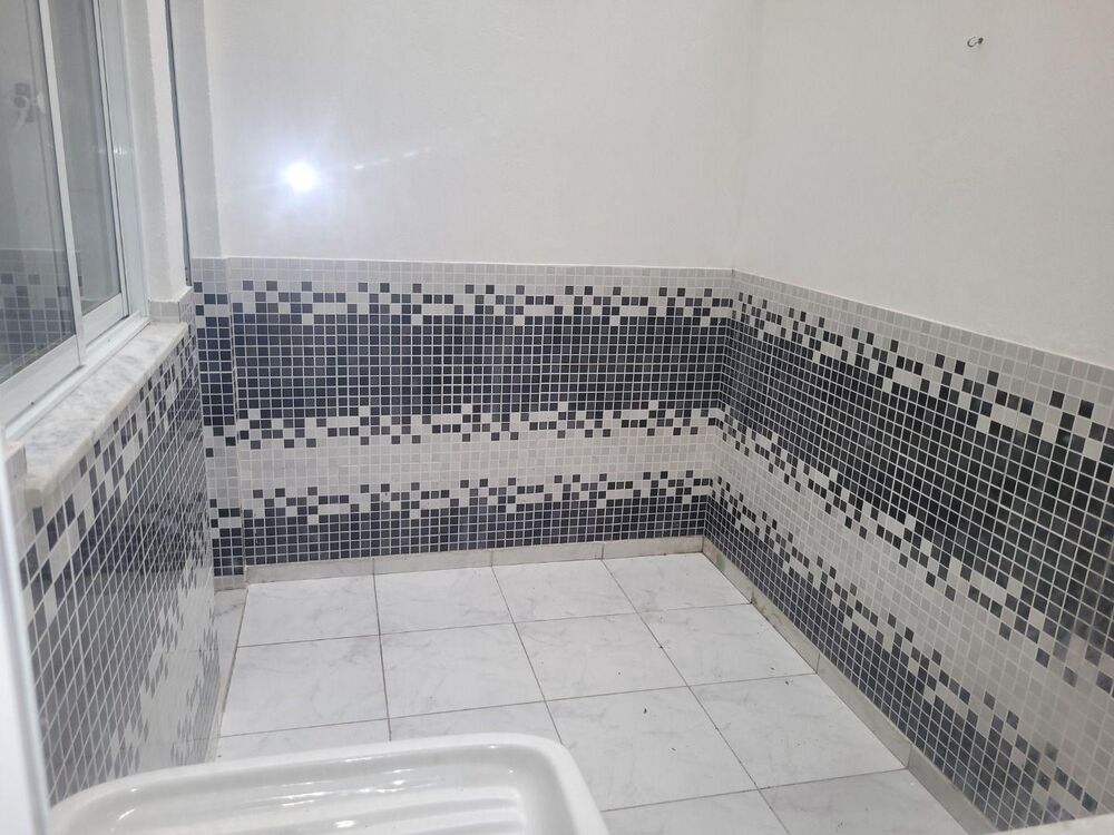 Apartamento à venda com 2 quartos, 72m² - Foto 2
