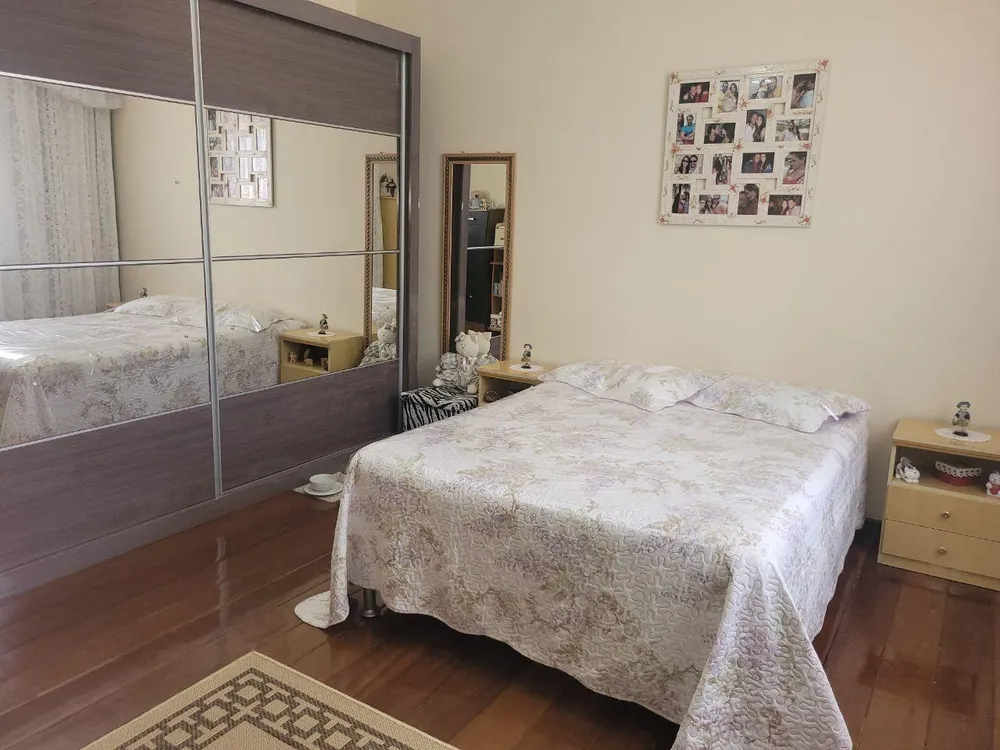 Casa, 4 quartos, 235 m² - Foto 9