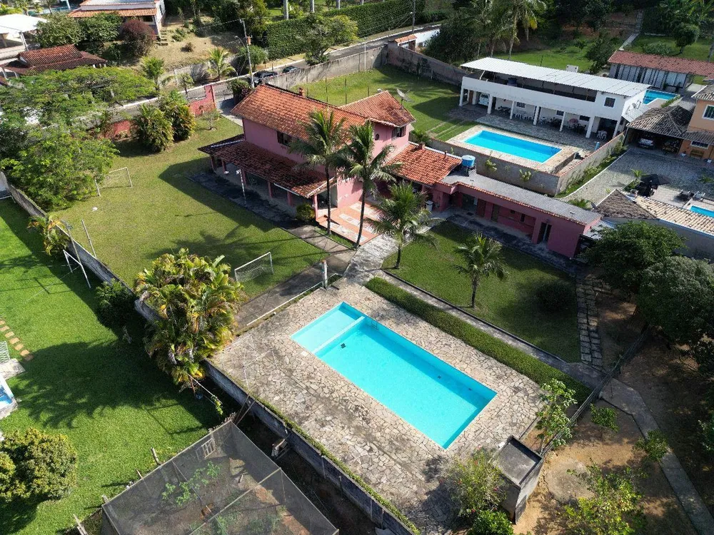 Casa, 4 quartos, 208 m² - Foto 2