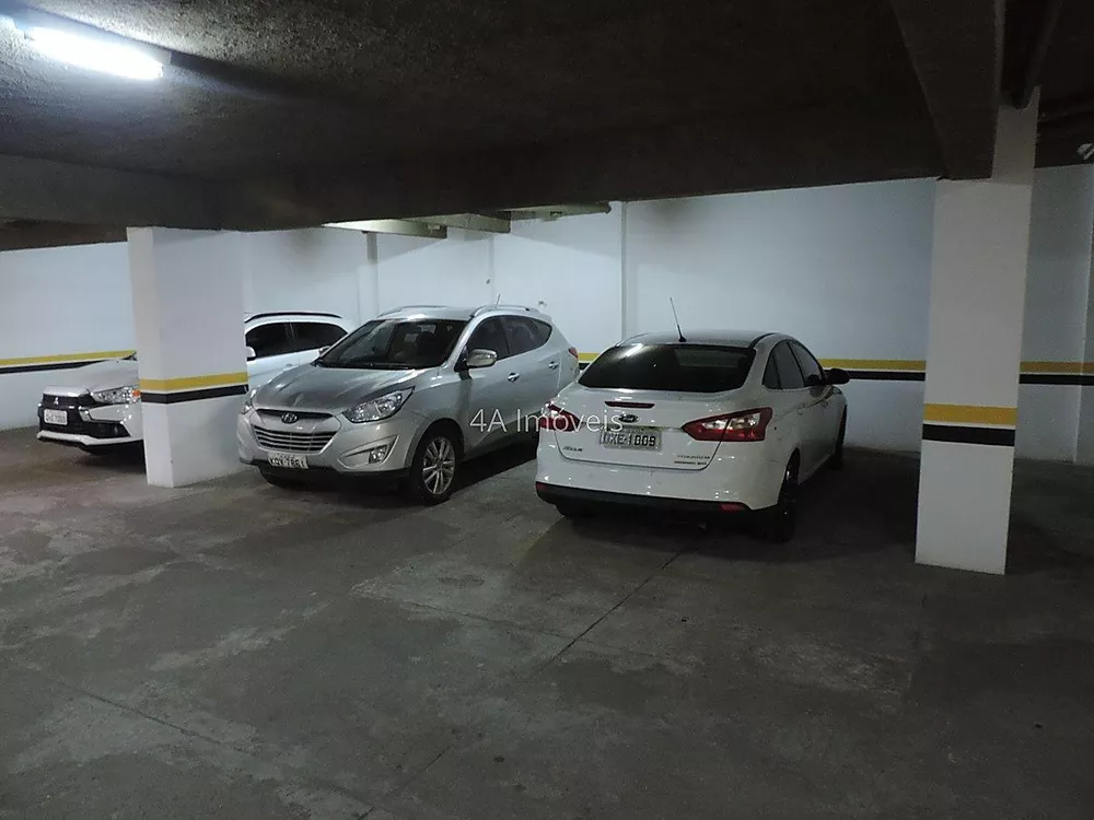 Cobertura à venda com 4 quartos, 240m² - Foto 2