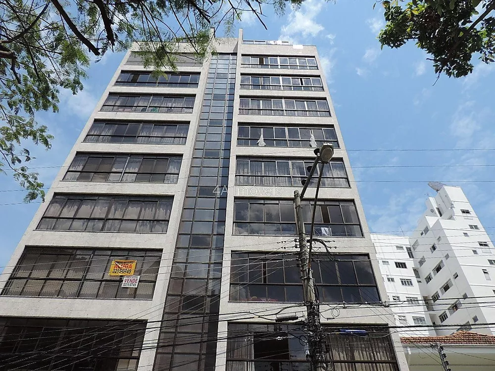 Cobertura à venda com 4 quartos, 240m² - Foto 1