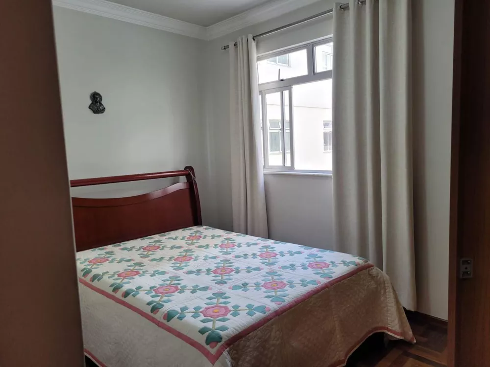 Apartamento à venda com 2 quartos, 63m² - Foto 2