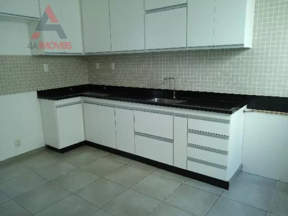 Apartamento à venda com 2 quartos, 94m² - Foto 1