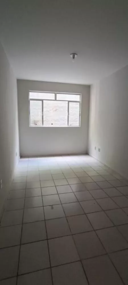 Apartamento à venda com 1 quarto, 50m² - Foto 3