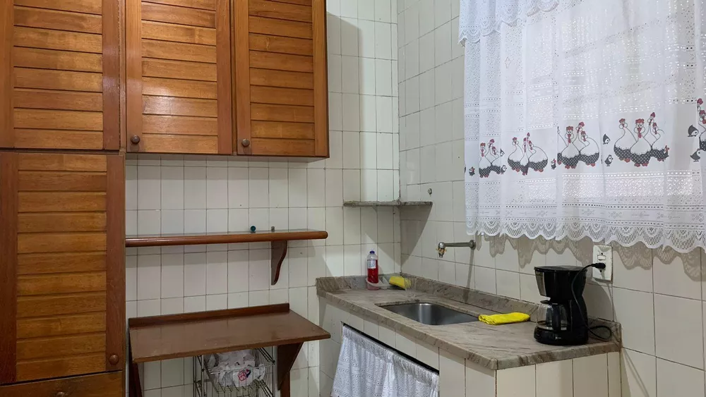 Apartamento à venda com 4 quartos, 196m² - Foto 3