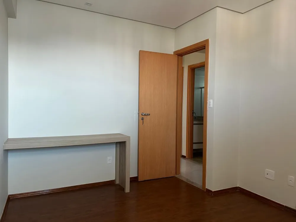 Apartamento, 3 quartos, 173 m² - Foto 2