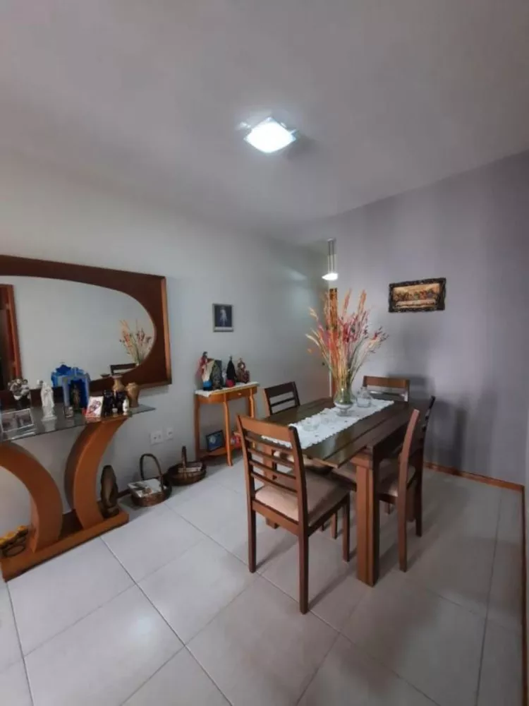 Apartamento à venda com 2 quartos, 70m² - Foto 4