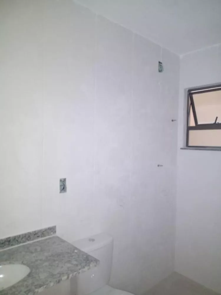 Apartamento à venda com 2 quartos, 74m² - Foto 2