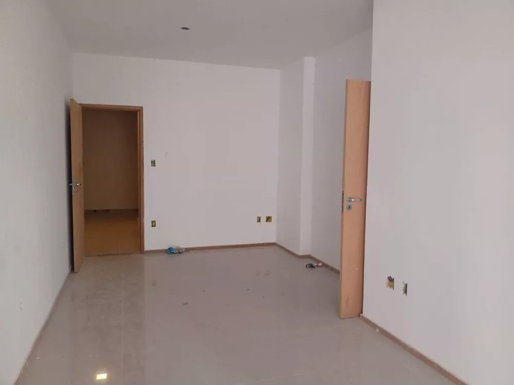 Apartamento à venda com 2 quartos, 74m² - Foto 1