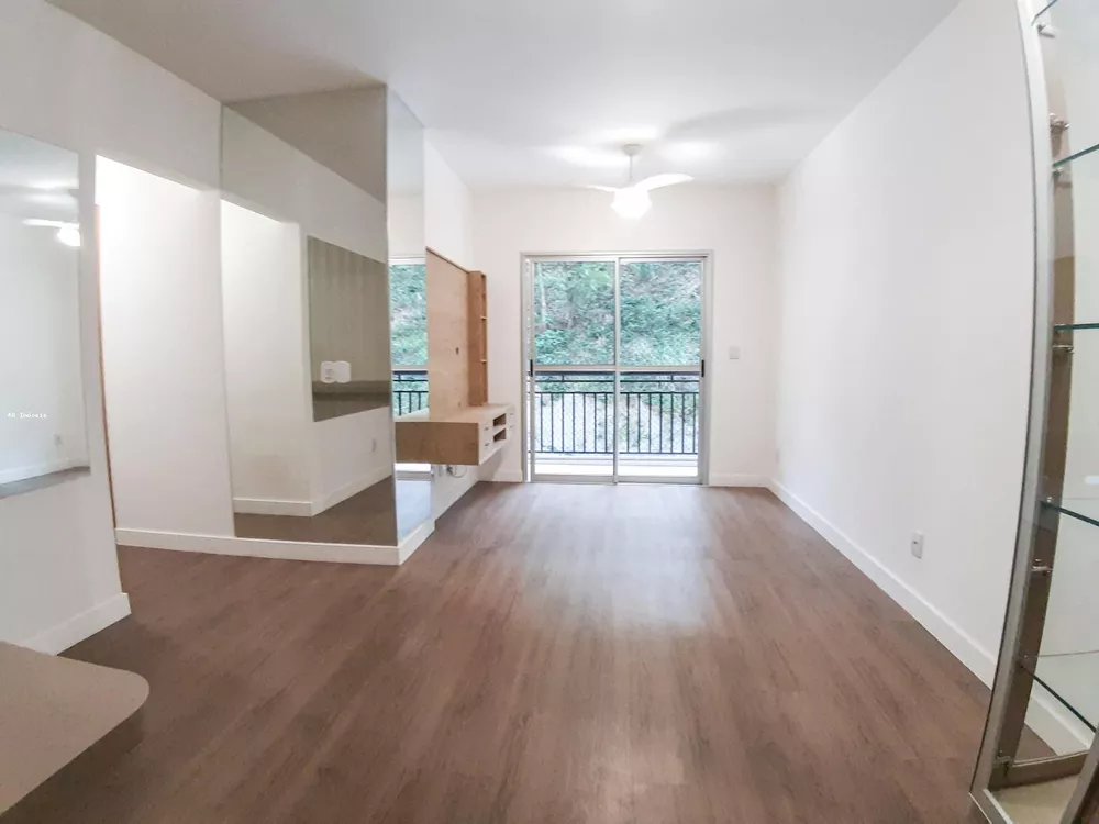 Apartamento à venda com 2 quartos, 77m² - Foto 3