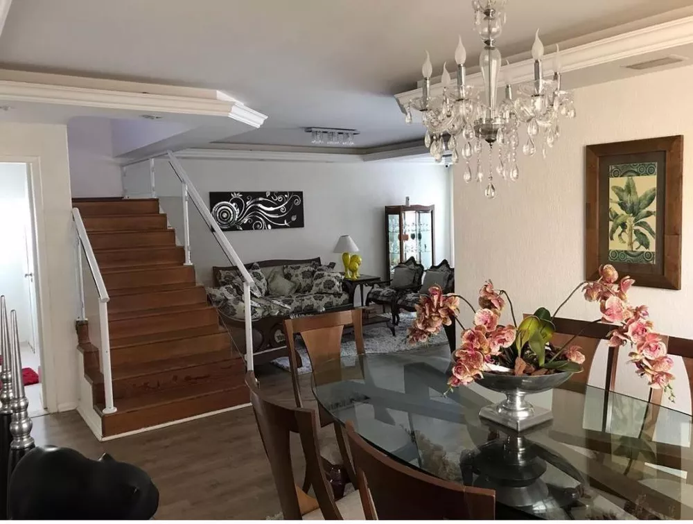 Casa de Condomínio à venda com 4 quartos, 450m² - Foto 3