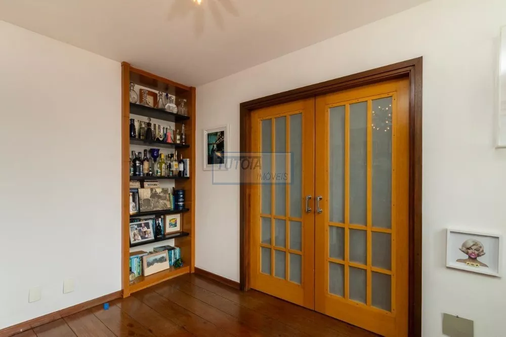 Apartamento, 4 quartos, 257 m² - Foto 1