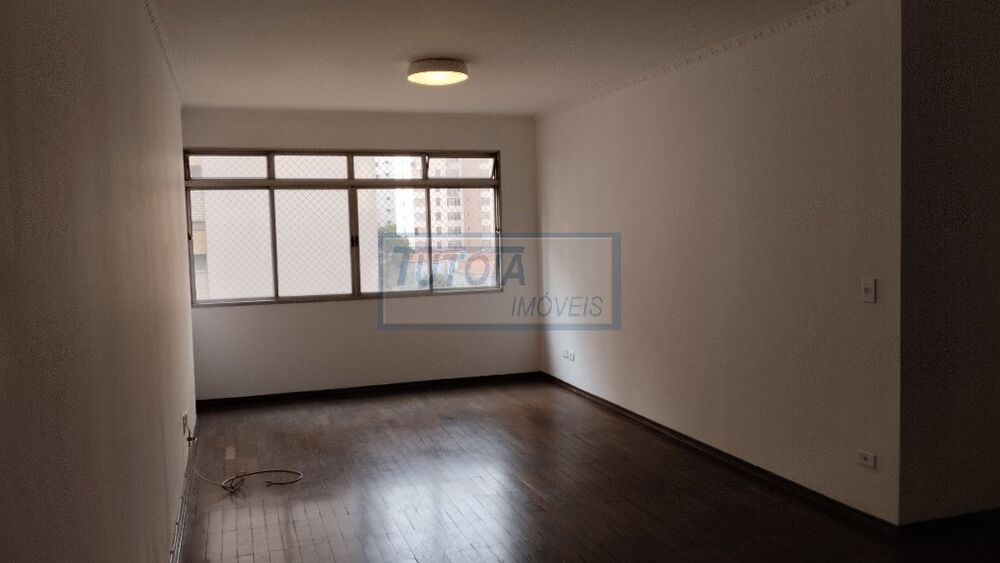 Apartamento para alugar com 3 quartos, 147m² - Foto 2
