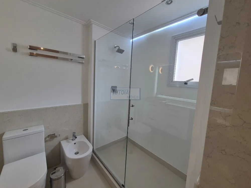 Apartamento, 3 quartos, 198 m² - Foto 2