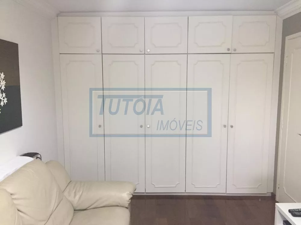 Apartamento à venda com 3 quartos, 207m² - Foto 11