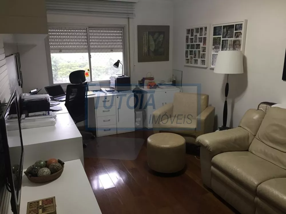 Apartamento à venda com 3 quartos, 207m² - Foto 10