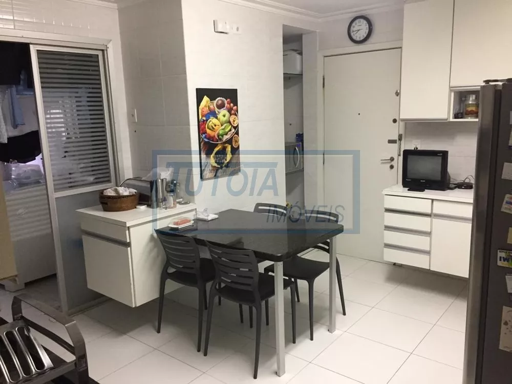 Apartamento à venda com 3 quartos, 207m² - Foto 12