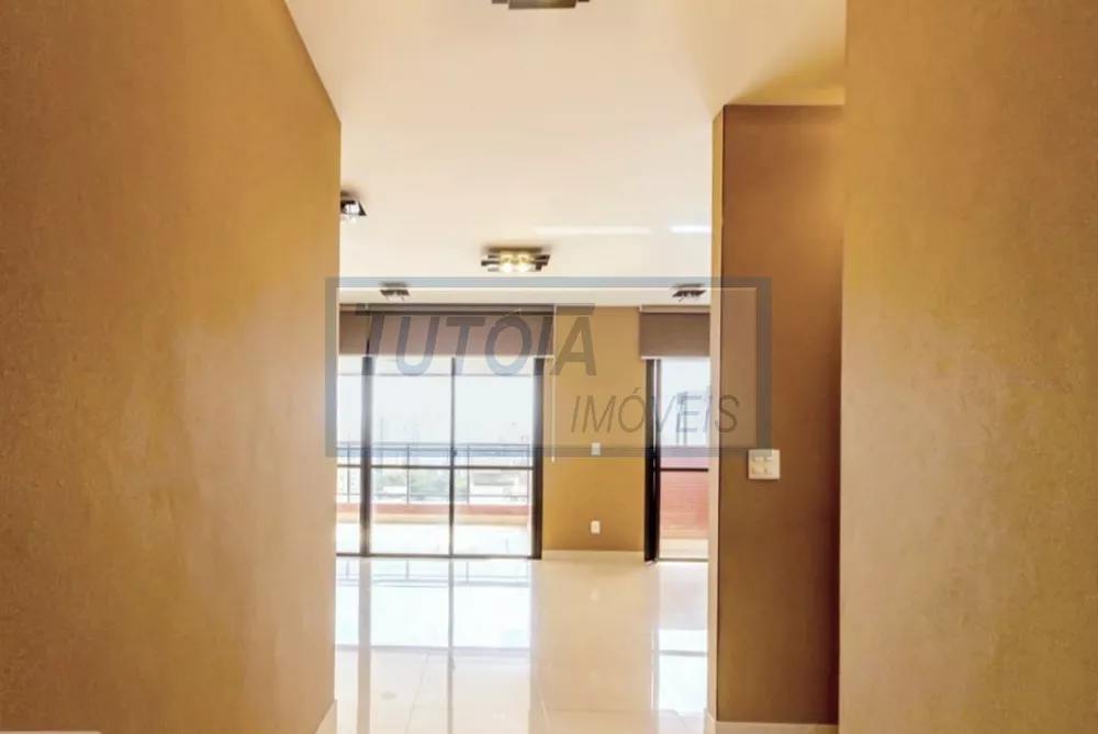 Apartamento à venda com 4 quartos, 208m² - Foto 4