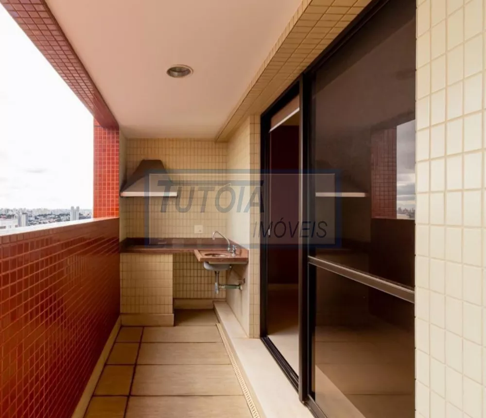 Apartamento à venda com 4 quartos, 208m² - Foto 3