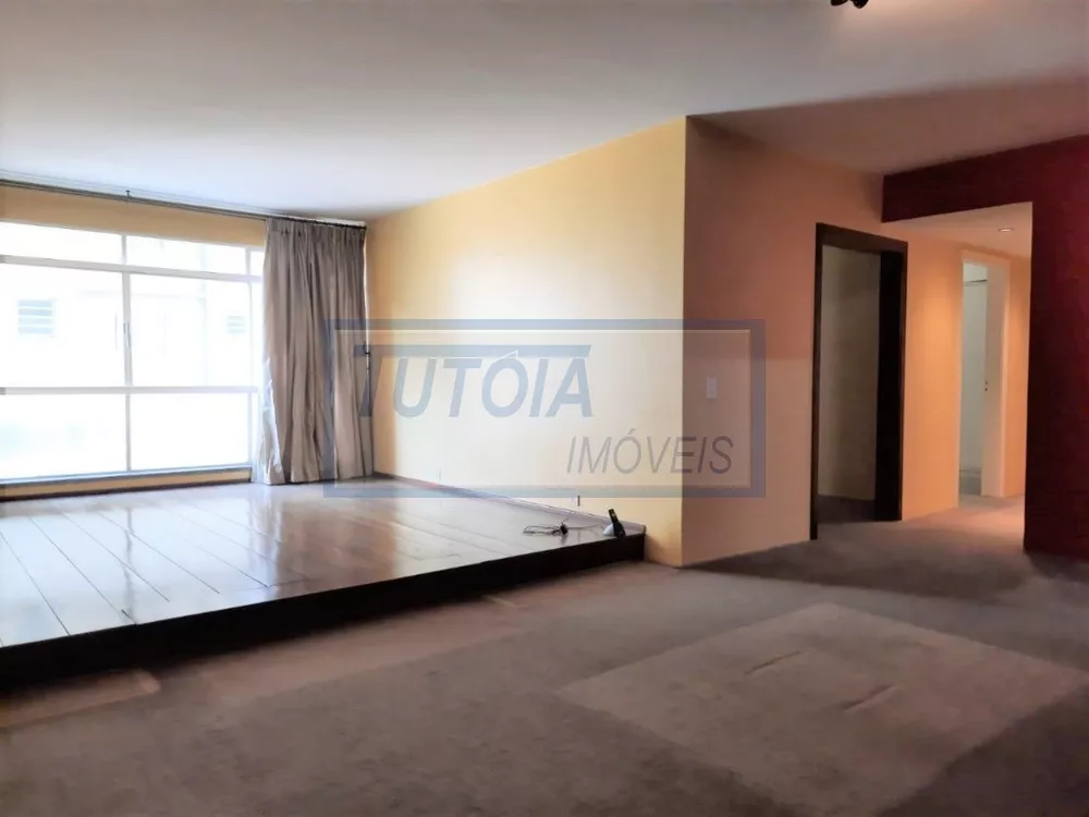 Apartamento à venda com 3 quartos, 139m² - Foto 4