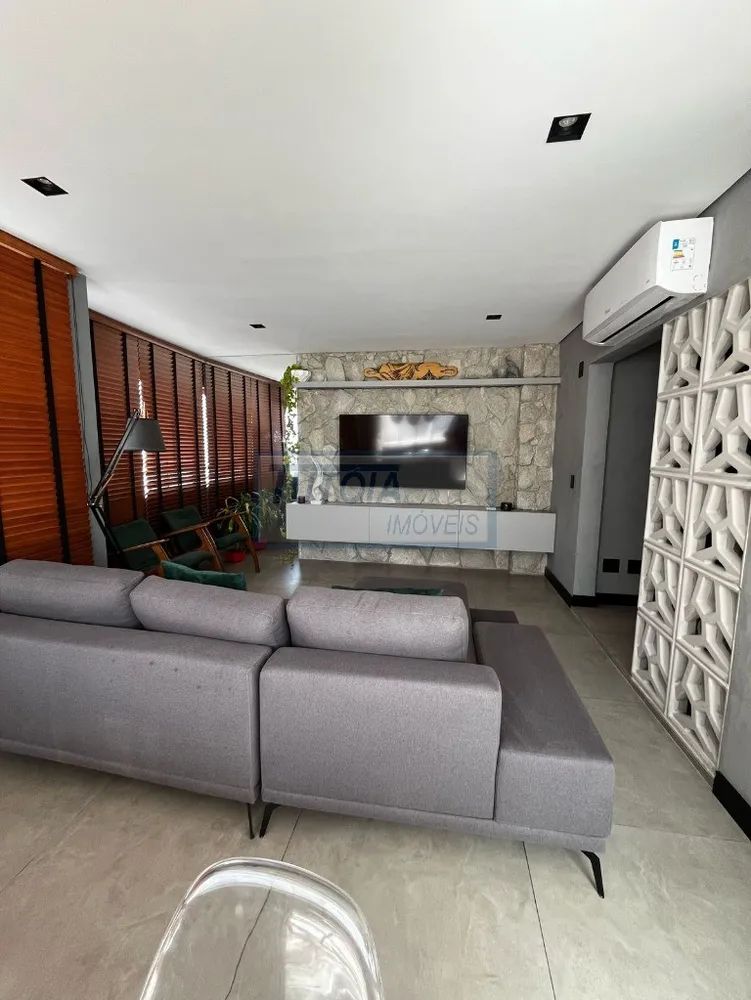 Apartamento, 3 quartos, 130 m² - Foto 2