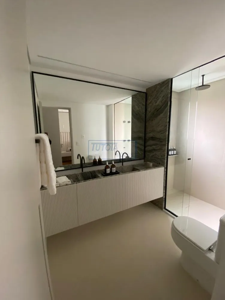 Apartamento, 3 quartos, 181 m² - Foto 1