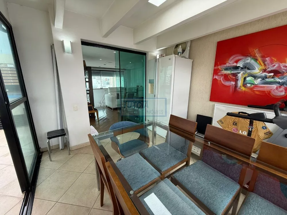 Apartamento, 3 quartos, 240 m² - Foto 2