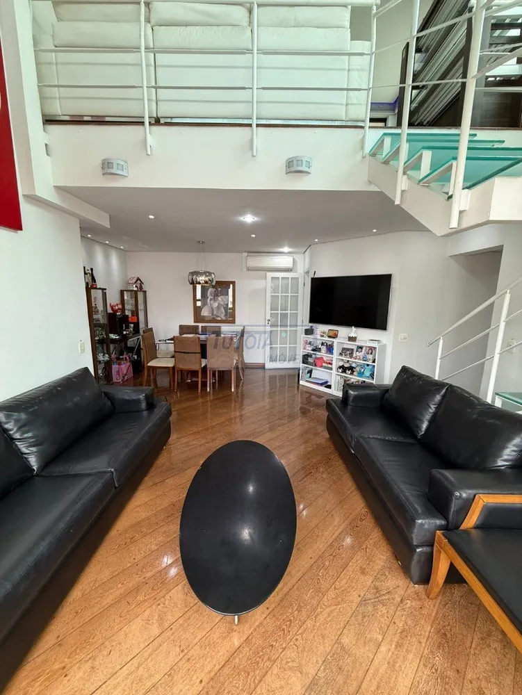 Apartamento, 3 quartos, 240 m² - Foto 1