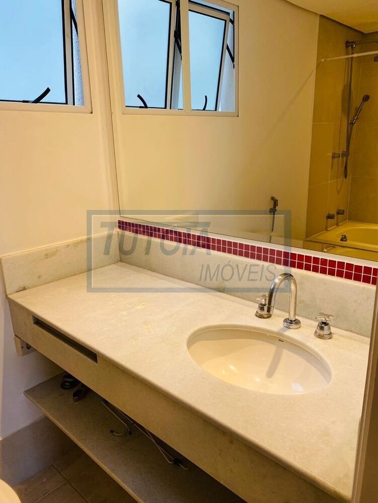 Apartamento para alugar com 3 quartos, 120m² - Foto 3